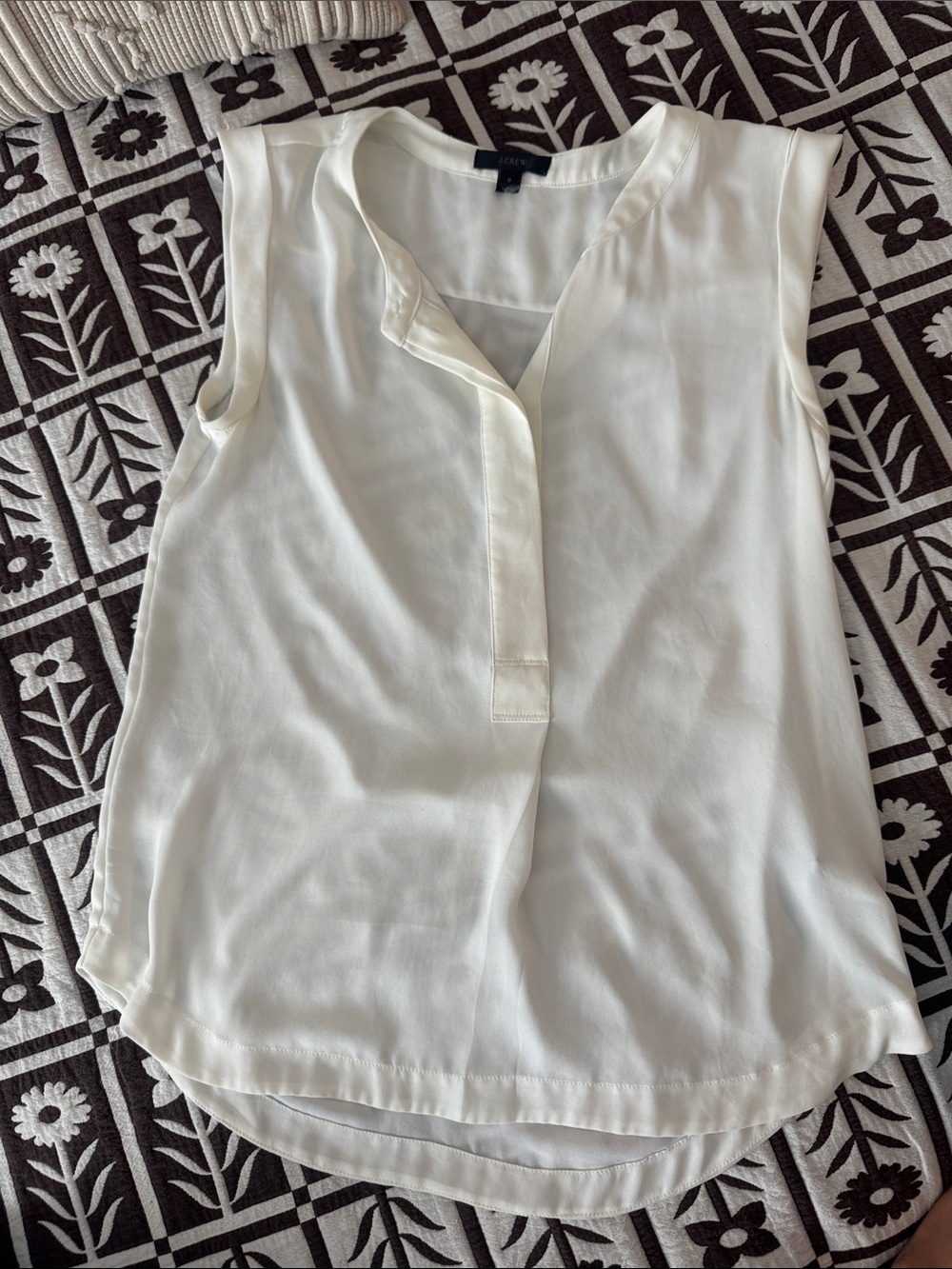 J Crew | Women’s Sleeveless White Split-Neck Blouse